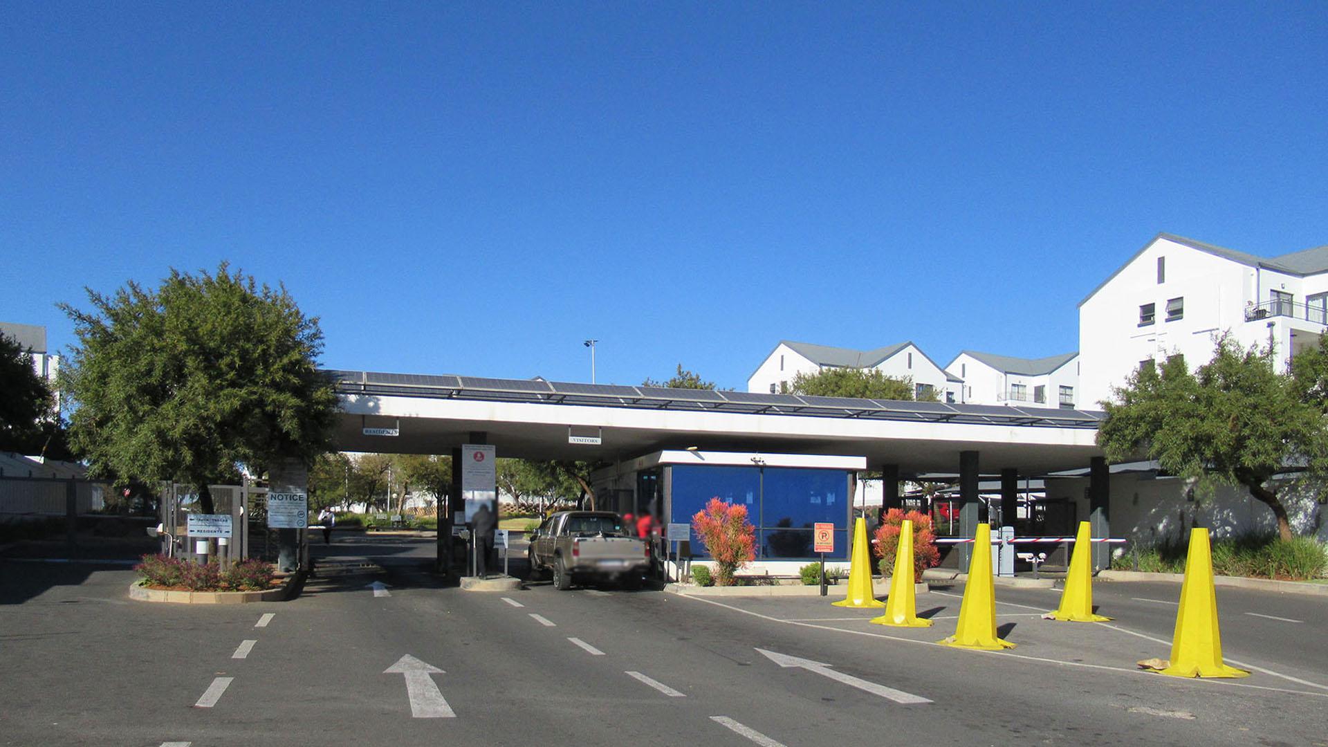 Front View of property in Greenstone Hill