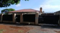 Front View of property in Regents Park