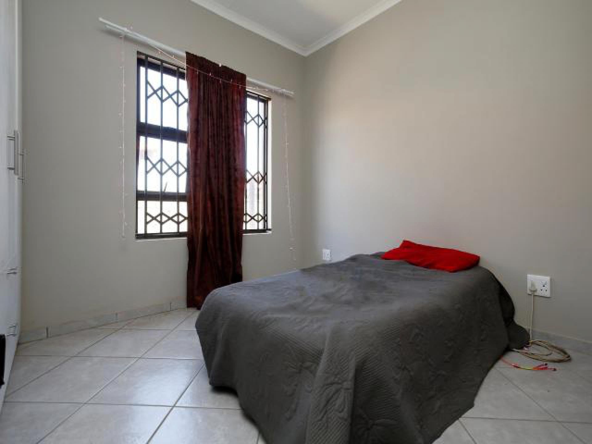 Bed Room 1 of property in Ermelo