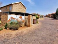 2 Bedroom 1 Bathroom Simplex for Sale for sale in South Crest