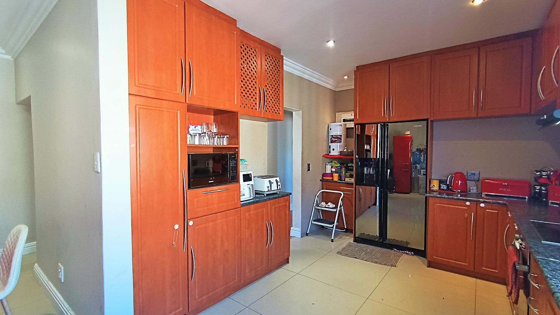 Kitchen - 25 square meters of property in Goodwood