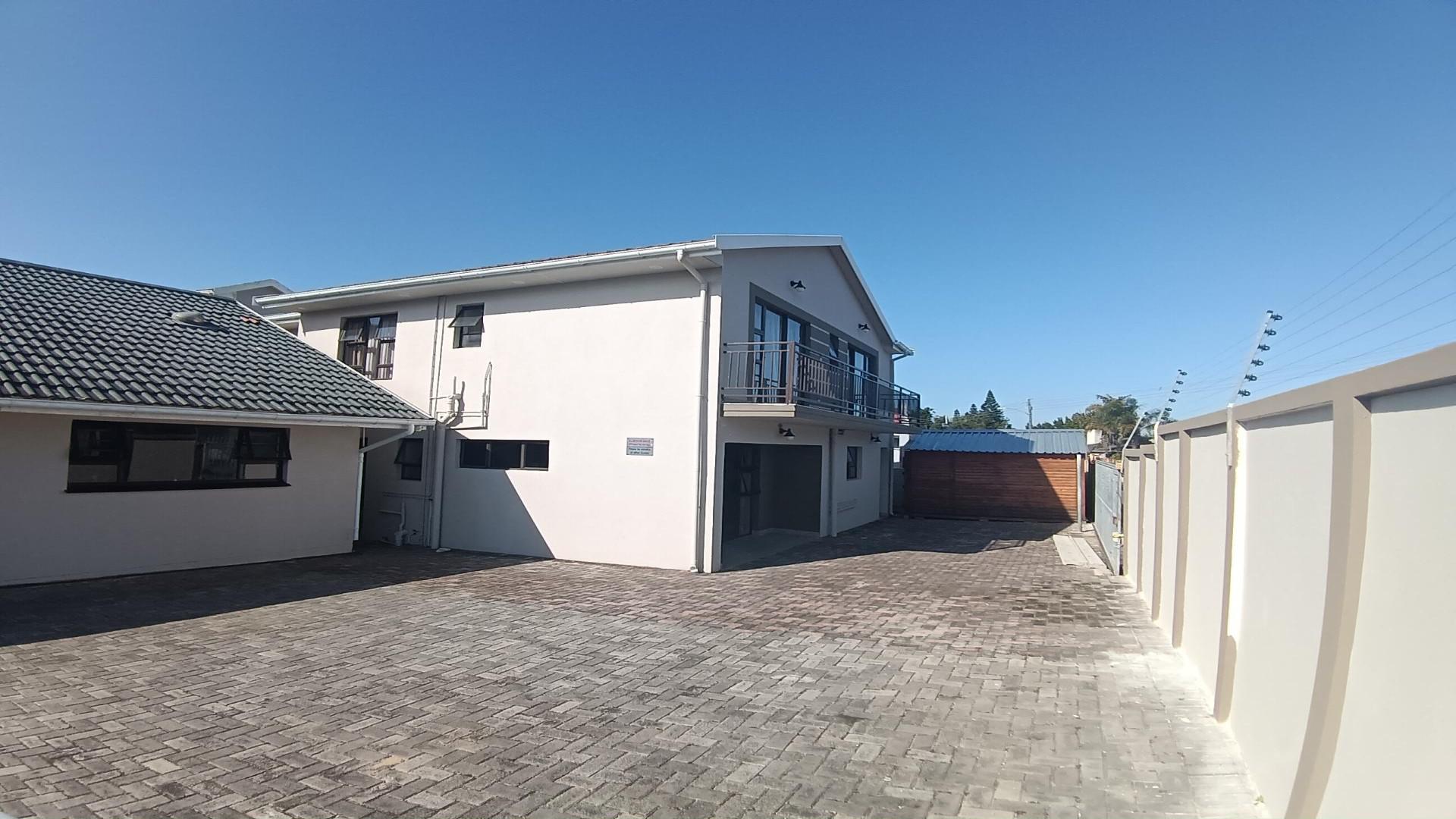 Front View of property in Beacon Bay