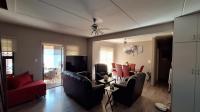 Lounges - 35 square meters of property in Sundowner