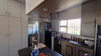 Kitchen - 15 square meters of property in Sundowner