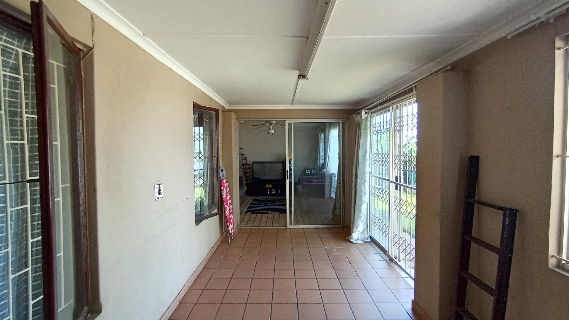 Patio - 16 square meters of property in Castlehill