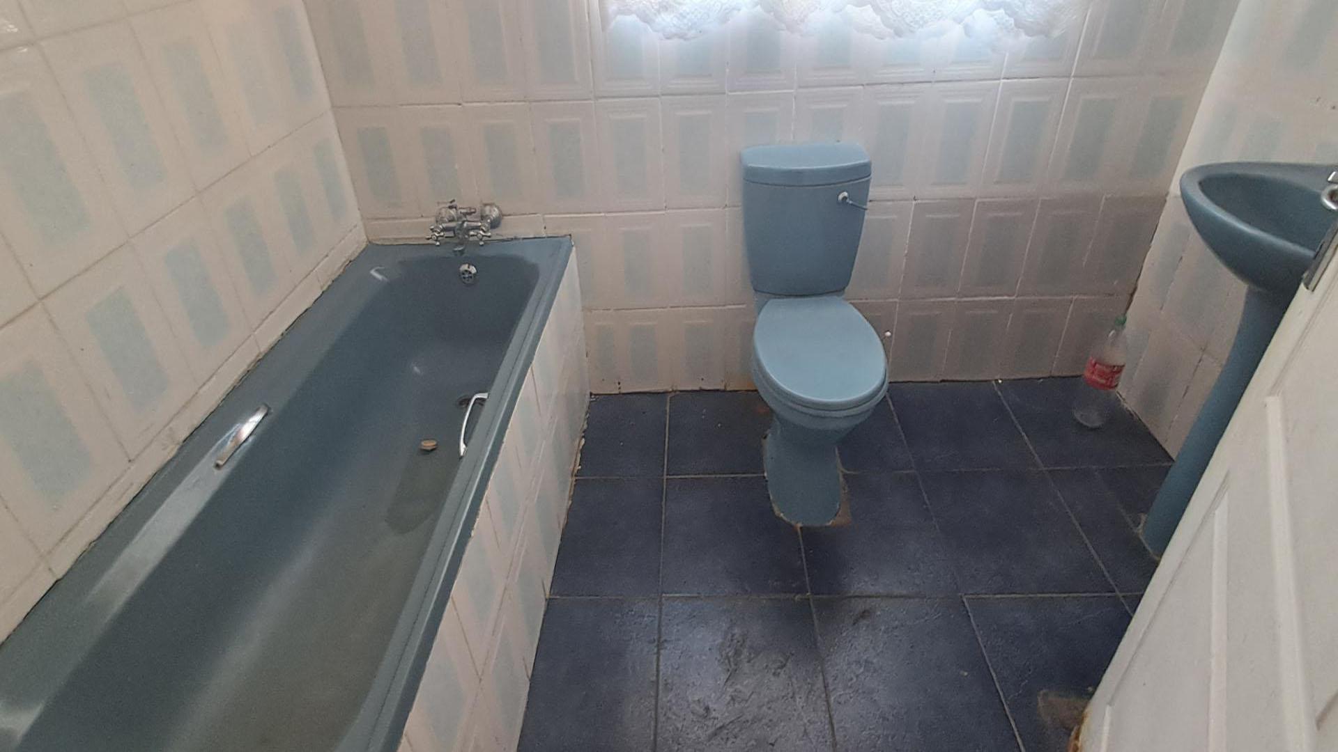 Bathroom 1 of property in Ginsberg