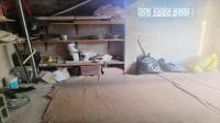 Garage of property in Ginsberg