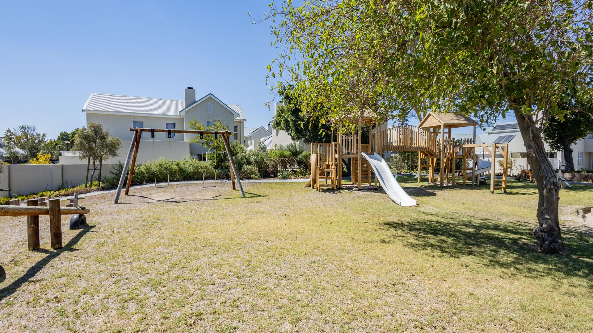 Entertainment of property in Kraaifontein