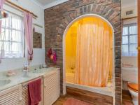  of property in Kloof 