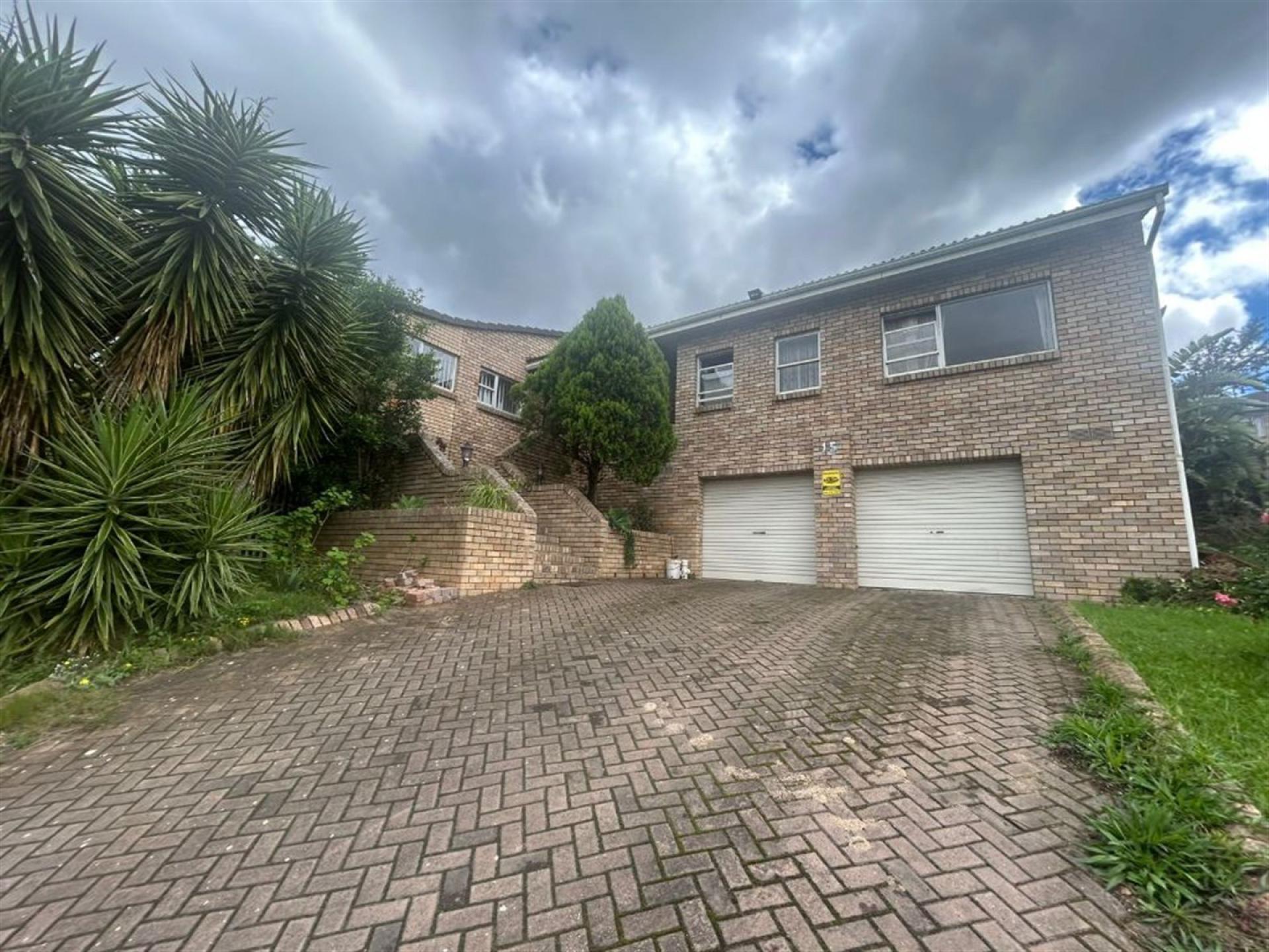 Front View of property in Grahamstown