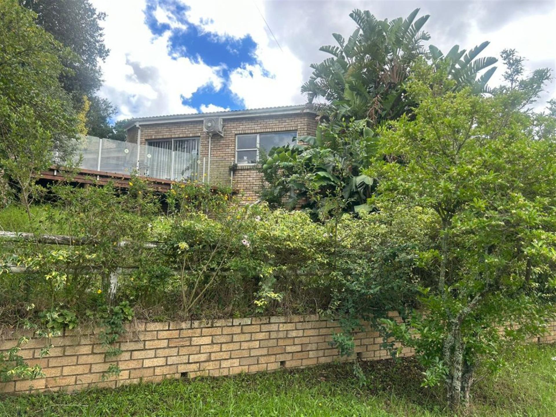 Front View of property in Grahamstown