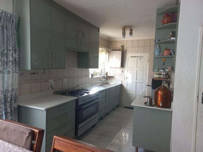 3 Bedroom Simplex for Sale For Sale in Safarituine - MR652770