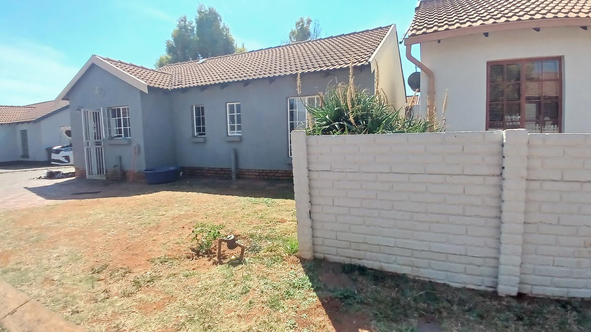 Front View of property in Chantelle
