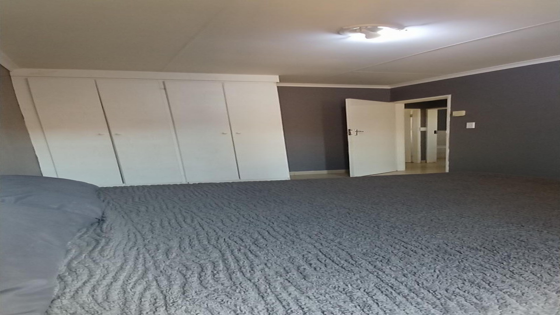 Bed Room 1 of property in Chantelle