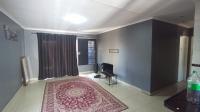 Lounges - 16 square meters of property in Chantelle