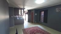 Lounges - 16 square meters of property in Chantelle