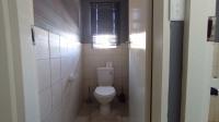 Bathroom 2 - 2 square meters of property in Chantelle