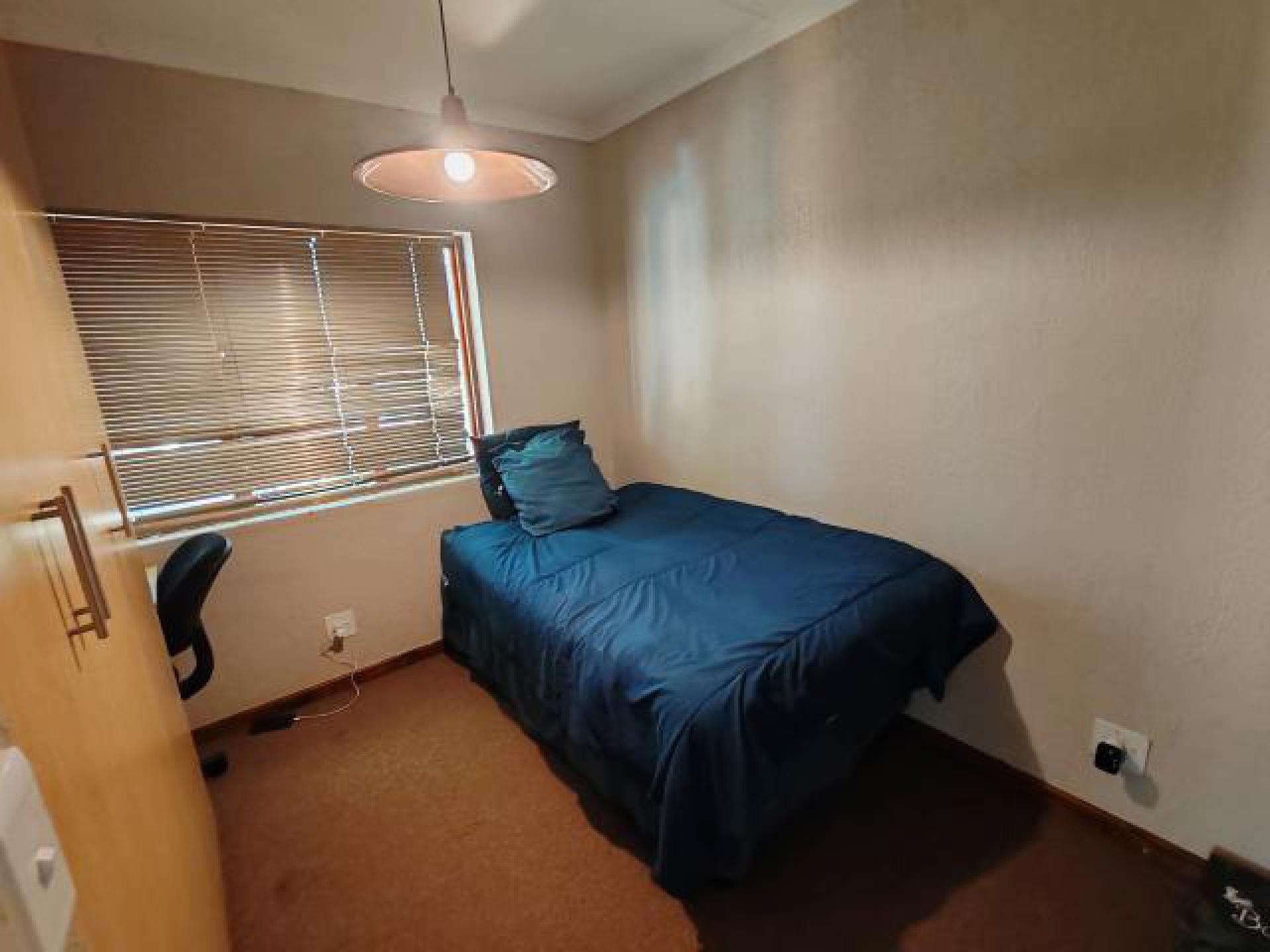 Bed Room 3 - 11 square meters of property in Heatherview