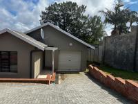 3 Bedroom 2 Bathroom Sec Title for Sale for sale in Beacon Bay