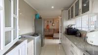Kitchen - 9 square meters of property in Caneside