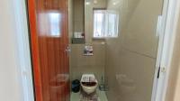 Bathroom 1 - 5 square meters of property in Caneside