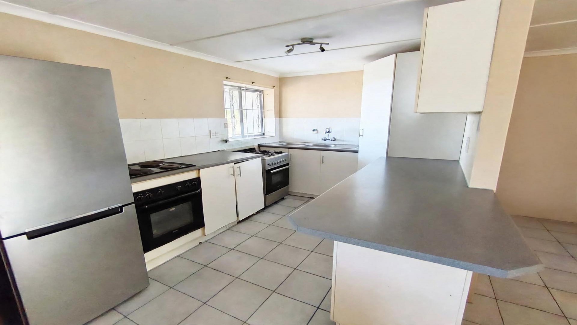 Kitchen of property in Bellair - DBN