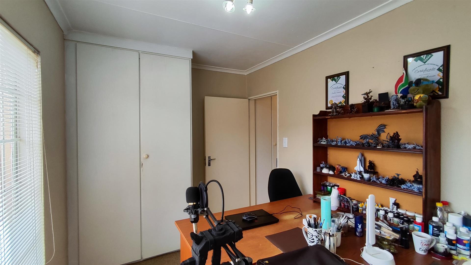 Bed Room 2 - 9 square meters of property in Sasolburg