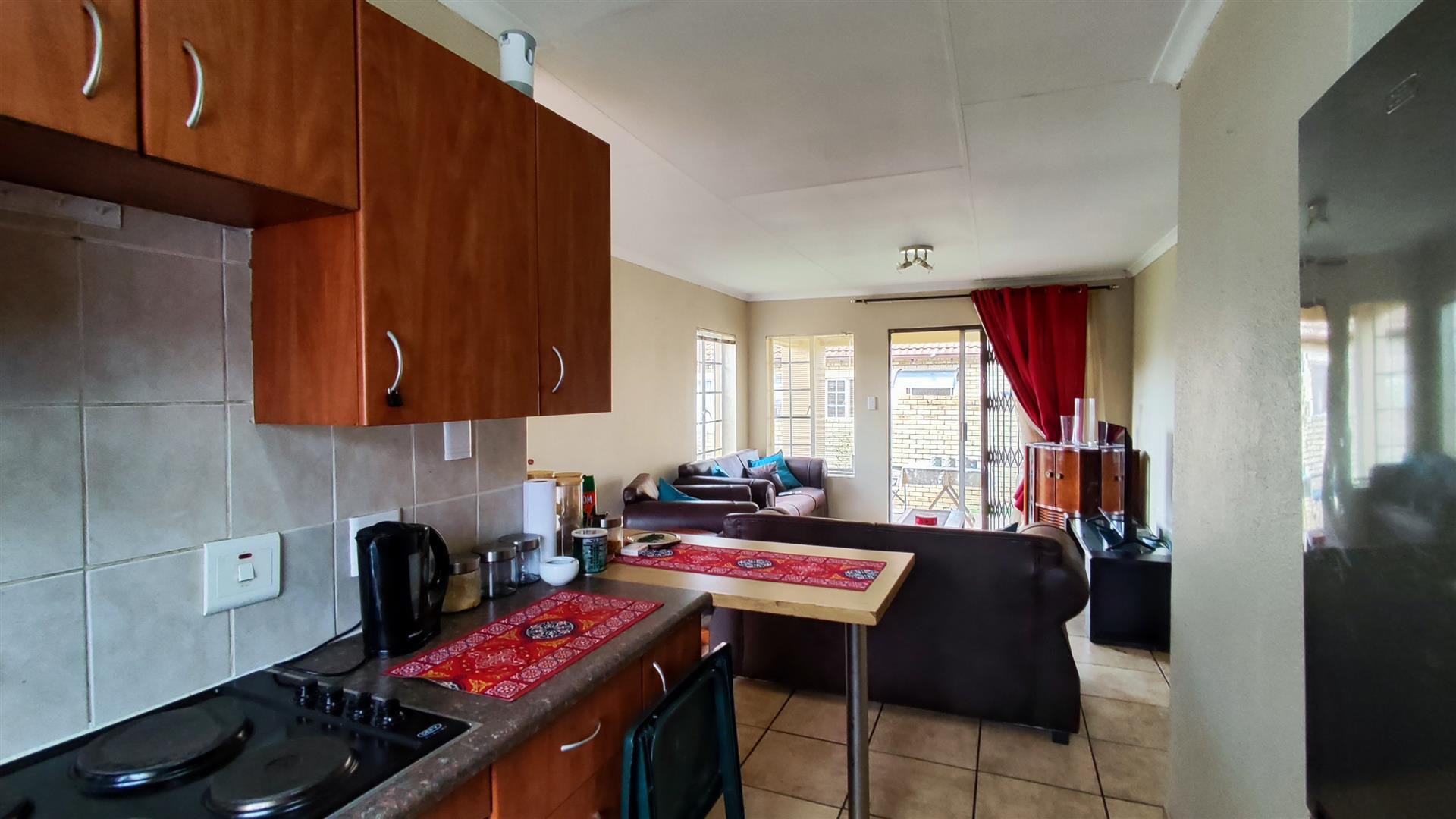 Kitchen - 8 square meters of property in Sasolburg