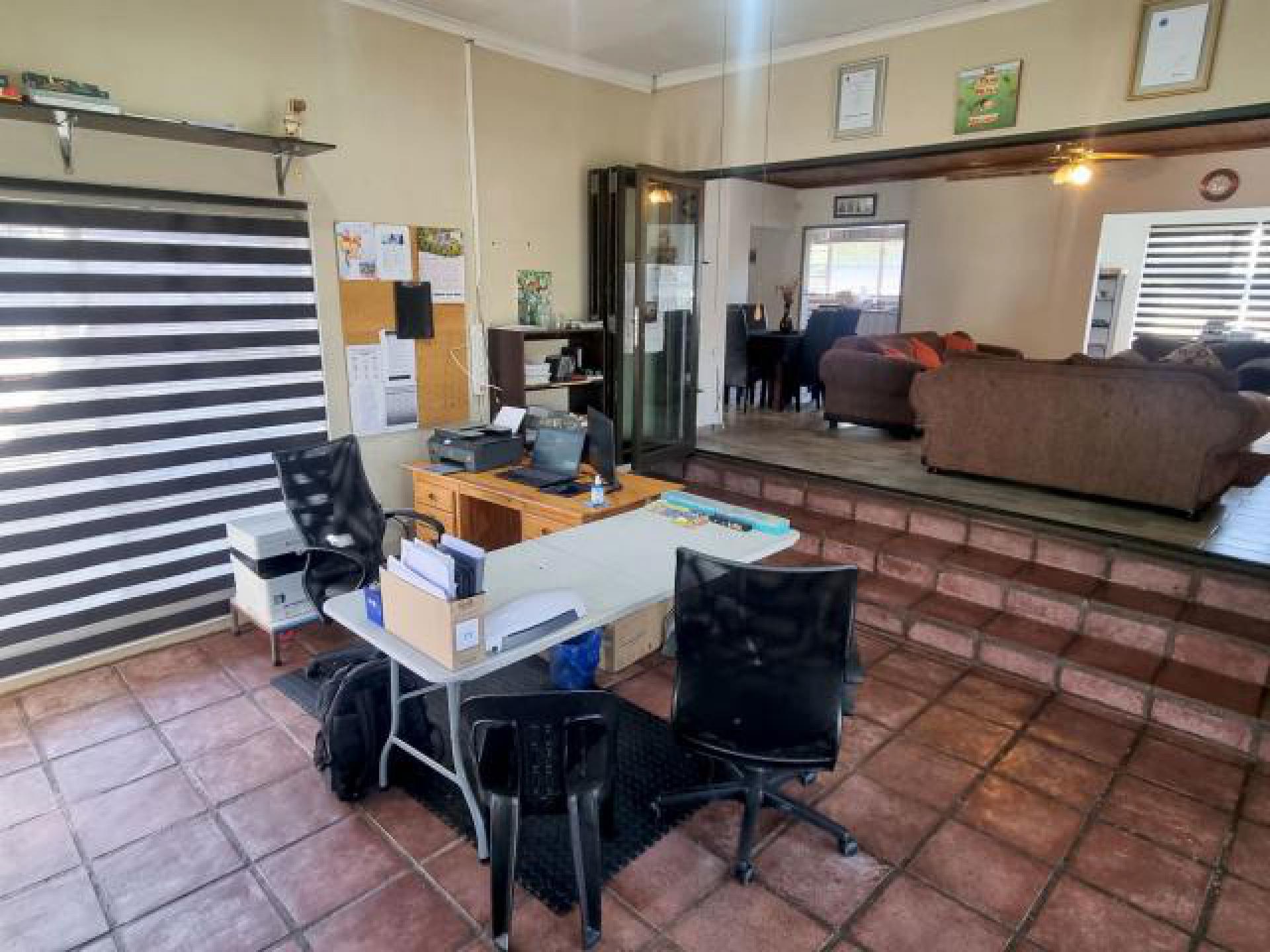 Study of property in Uitsig