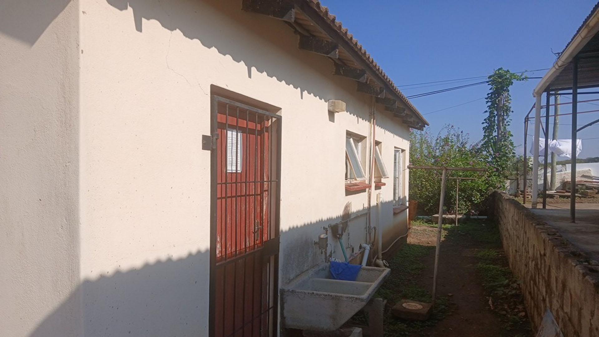 Spaces of property in Estcourt