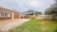 Backyard of property in Bendor