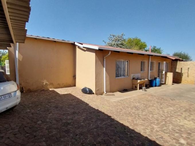 3 Bedroom House for Sale For Sale in Palm Ridge - MR653253