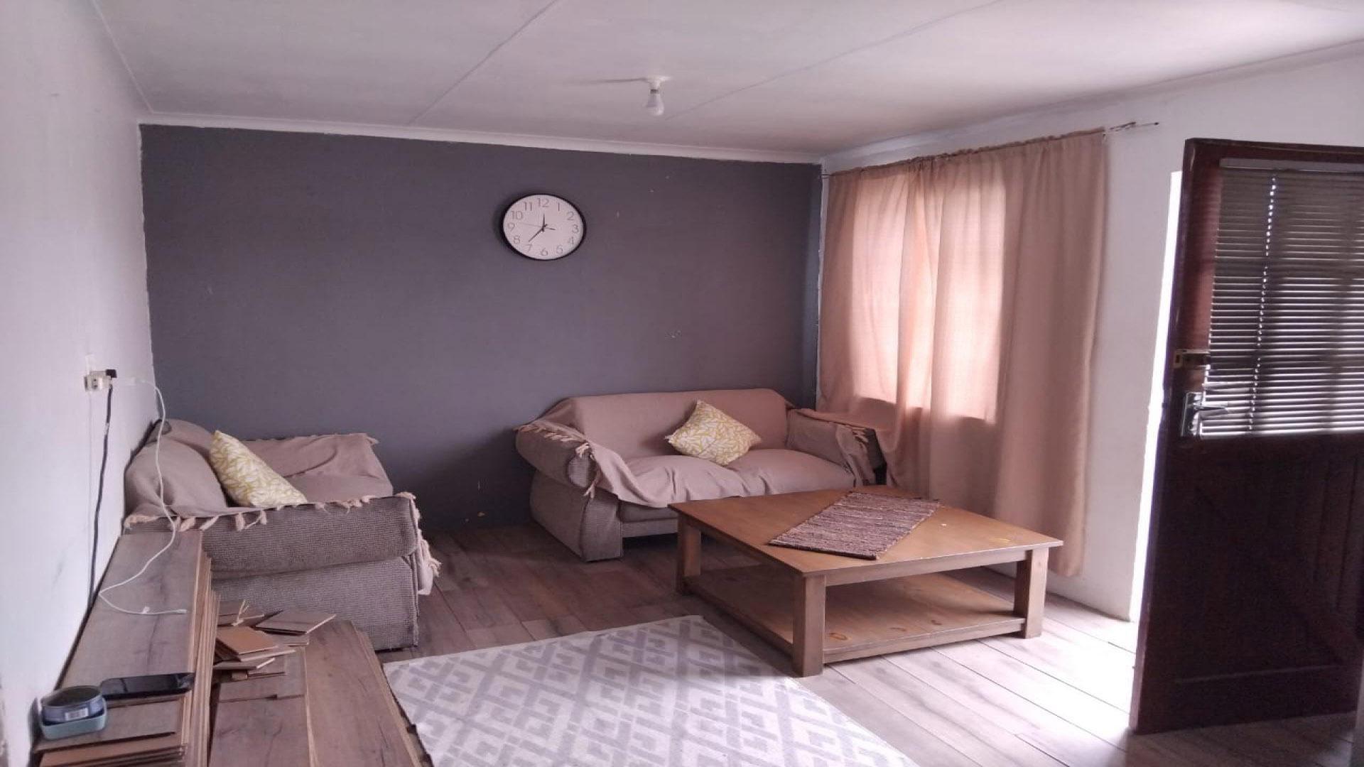 Lounges of property in Mitchells Plain