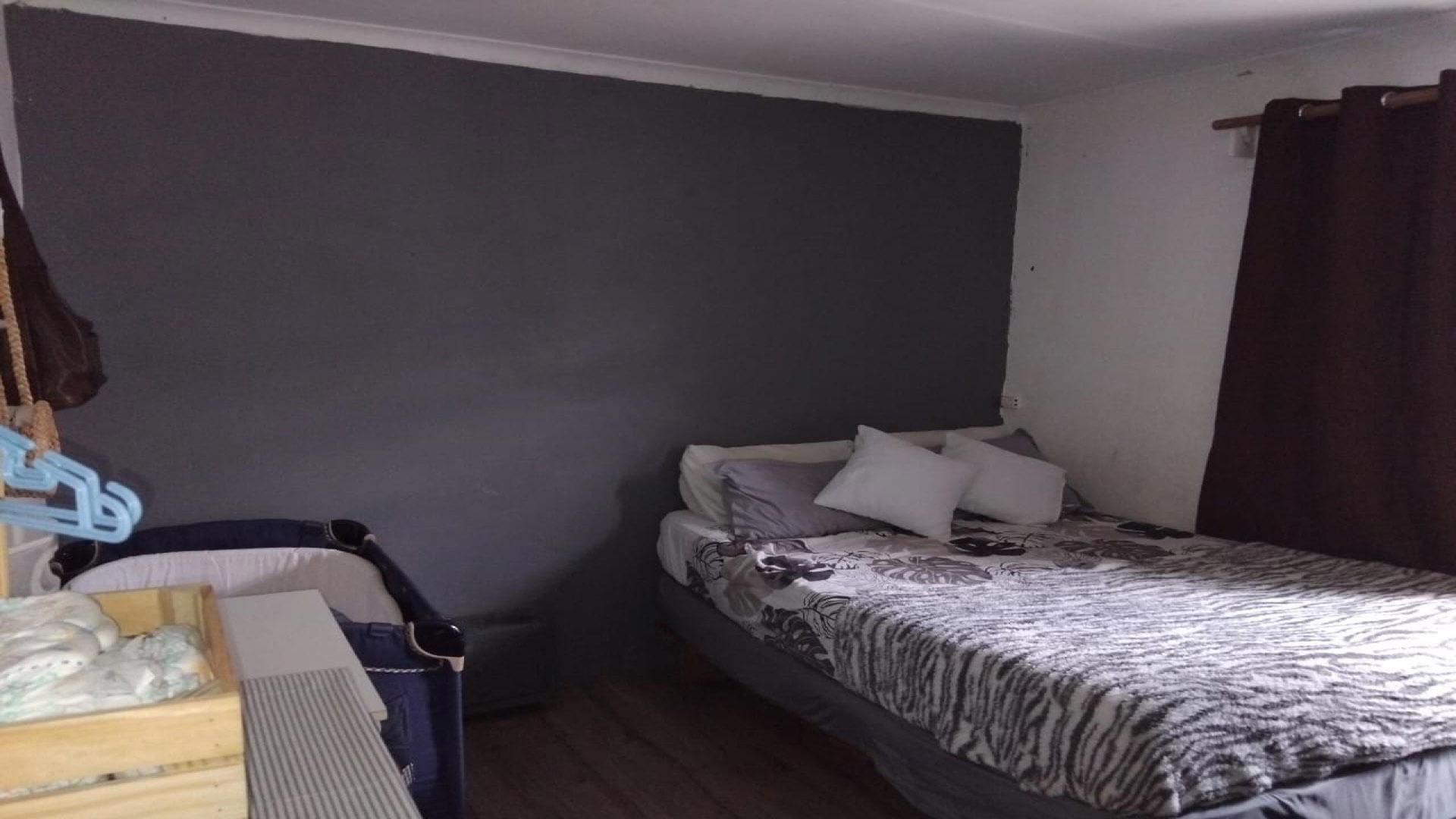 Bed Room 1 of property in Mitchells Plain