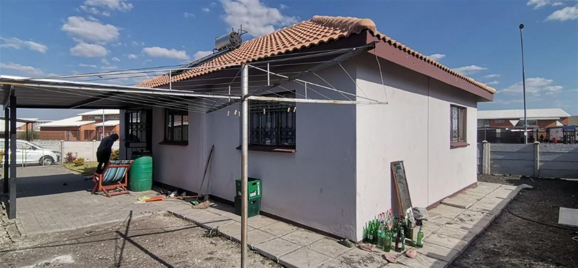 Front View of property in Freedom Park