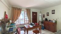 Dining Room - 18 square meters of property in Amanzimtoti 