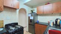 Kitchen - 10 square meters of property in Amanzimtoti 