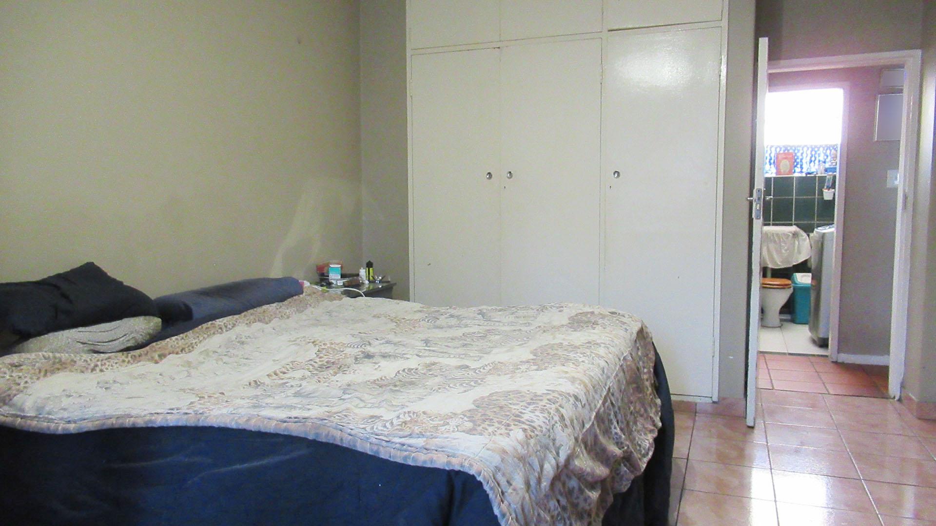 Bed Room 1 - 21 square meters of property in Dinwiddie