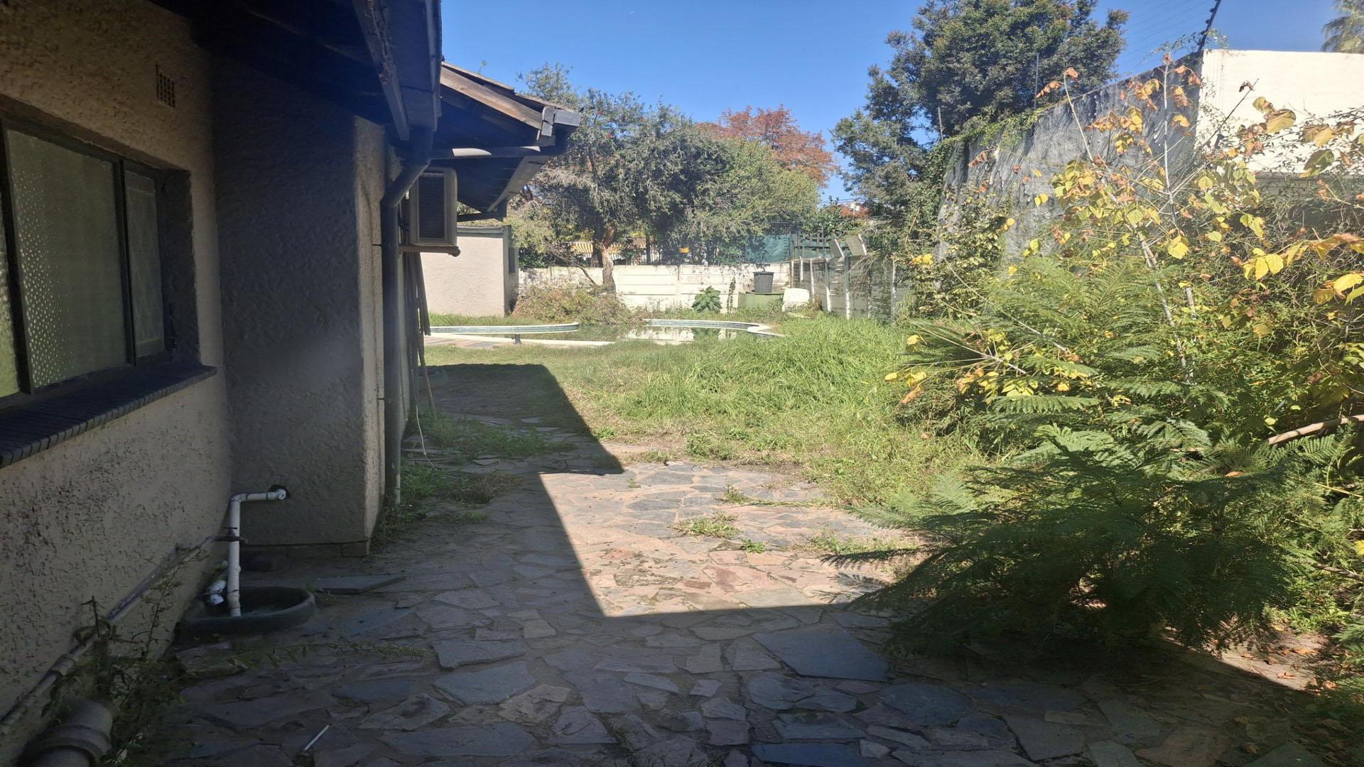 Backyard of property in Blairgowrie