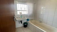 Bathroom 1 of property in Mmabatho
