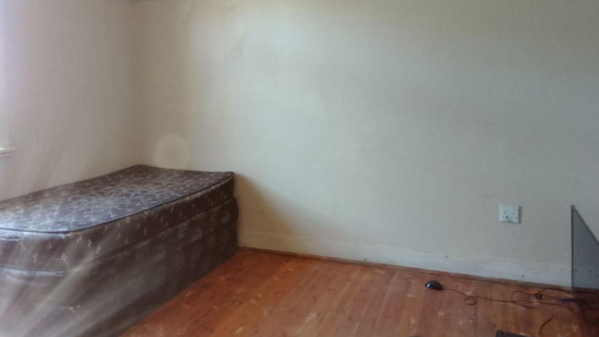 Bed Room 4 - 17 square meters of property in Krugersdorp