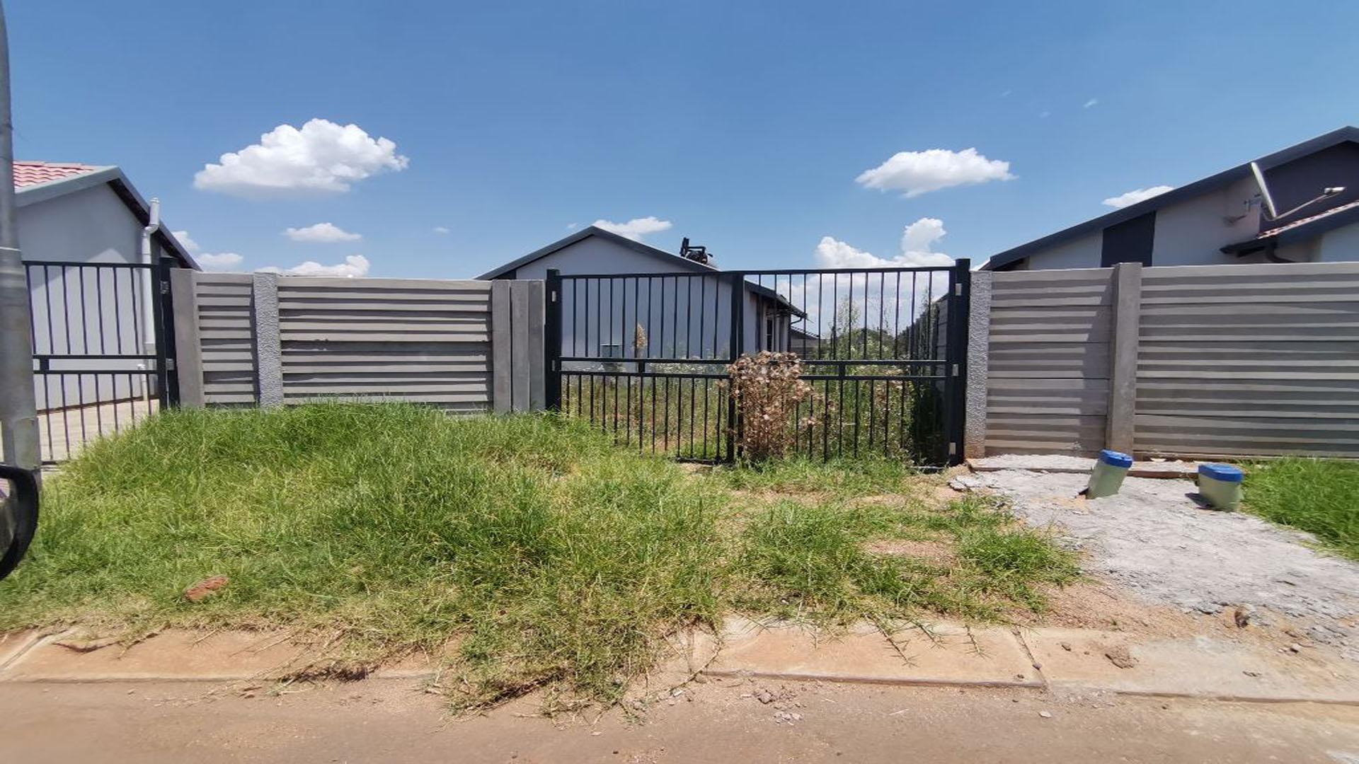 Front View of property in Watervalspruit