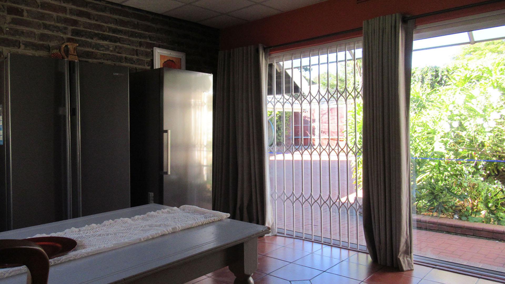 Dining Room - 22 square meters of property in Rant-En-Dal