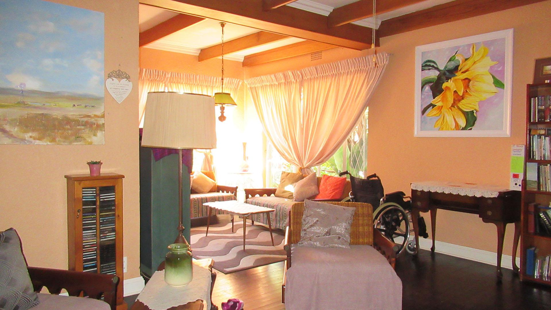 Spaces - 159 square meters of property in Rant-En-Dal