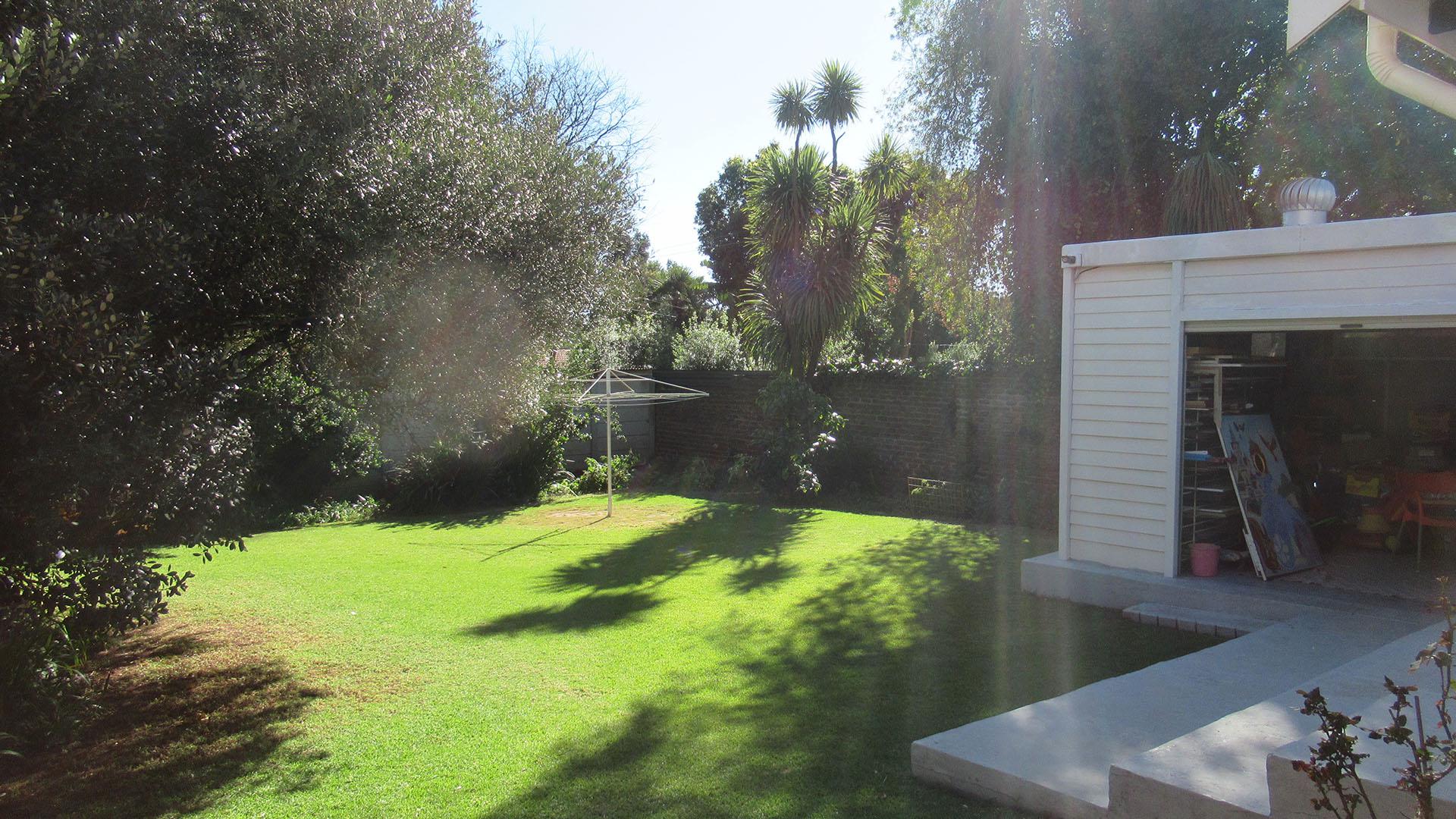 Backyard of property in Rant-En-Dal