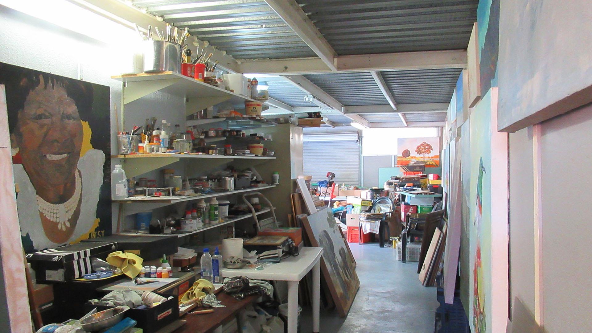 Spaces - 159 square meters of property in Rant-En-Dal