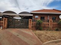  of property in Roodekop