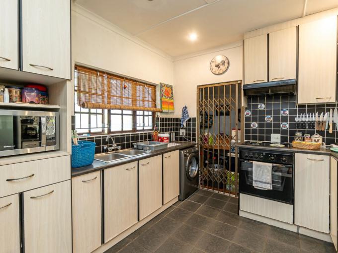 3 Bedroom Simplex for Sale For Sale in Amanzimtoti MR6541