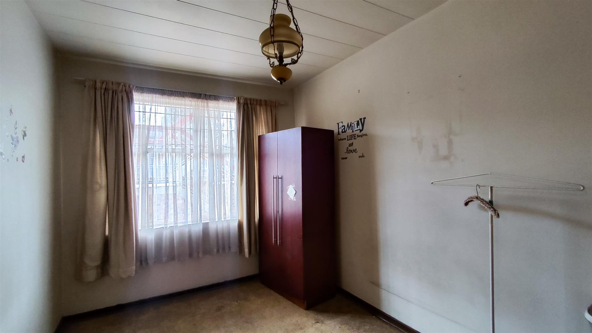 Bed Room 2 - 17 square meters of property in New Redruth