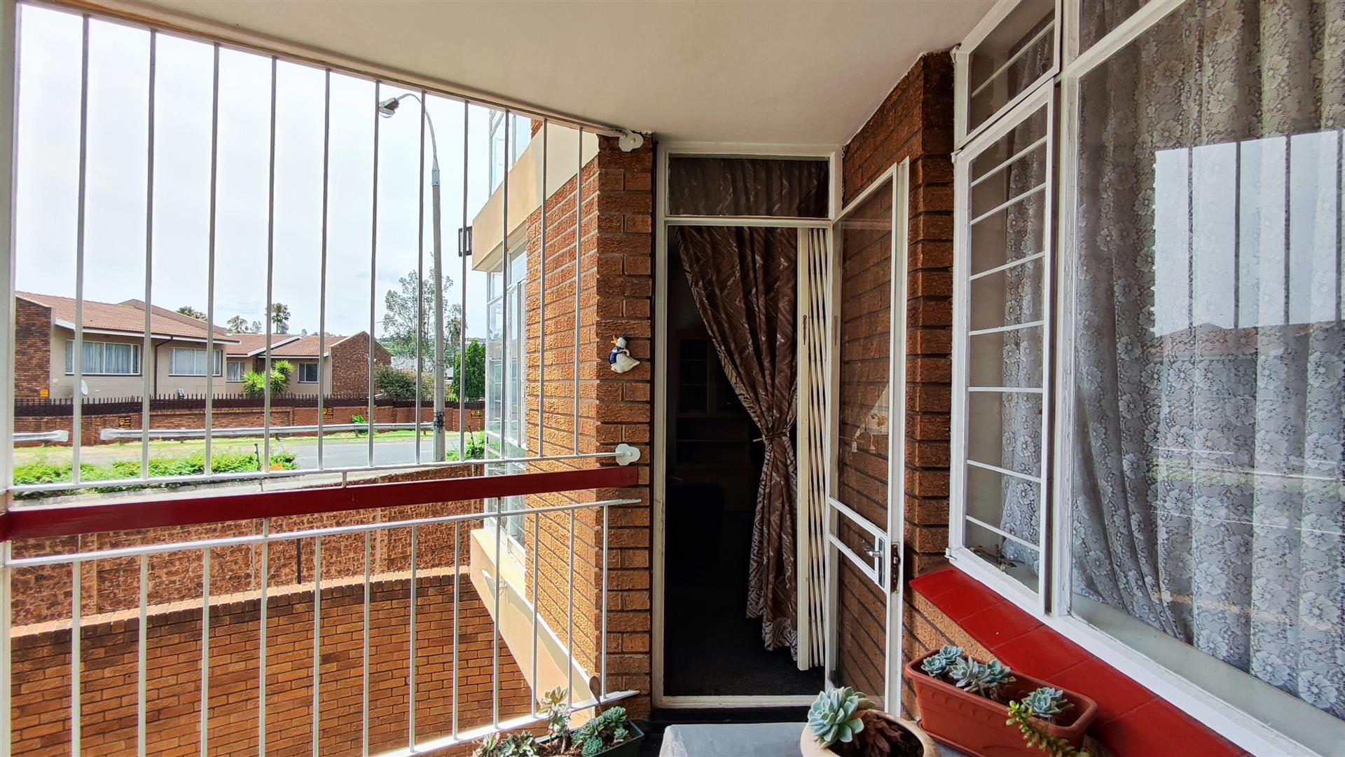 Patio - 10 square meters of property in New Redruth